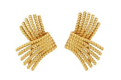 Lot 93 - JEAN SCHLUMBERGER FOR TIFFANY & Co. Ι A PAIR OF GOLD EARRRINGS