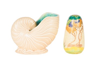 Lot 124 - A CLARICE CLIFF RHODANTE PATTERN SUGAR SHAKER AND A CLARICE CLIFF NAUTILUS SHELL VASE