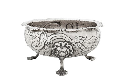 Lot 464 - A George III Irish provincial silver sugar bowl, Cork circa 1780 by John Nicholson (active 1756-1824)