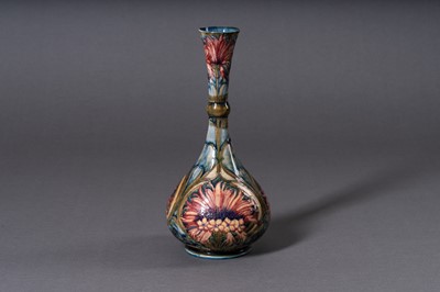 Lot 139 - WILLIAM MOORCROFT (BRITISH 1872-1945)