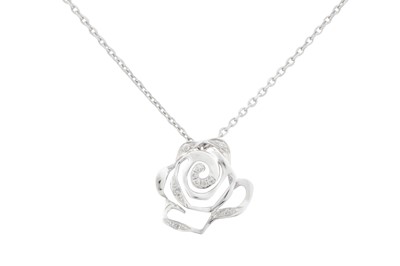 Lot 51 - A ROSE DIAMOND NECKLACE