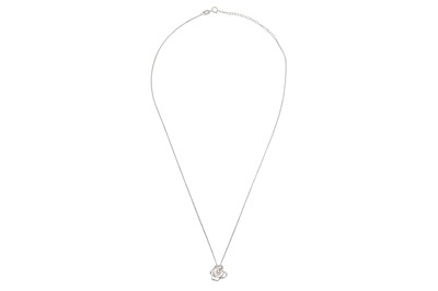 Lot 51 - A ROSE DIAMOND NECKLACE