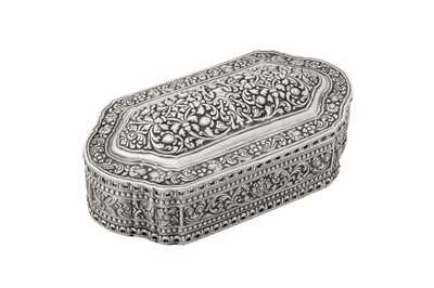 Lot 159 - An early 20th century Ceylonese (Sri Lankan) unmarked silver lime box, Kandy circa 1920