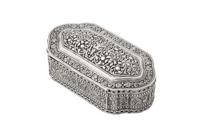 Lot 159 - An early 20th century Ceylonese (Sri Lankan) unmarked silver lime box, Kandy circa 1920