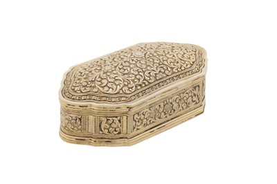 Lot 146 - An early 20th century Ceylonese (Sri Lankan) unmarked silver gilt lime box, Kandy circa 1910