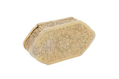 Lot 146 - An early 20th century Ceylonese (Sri Lankan) unmarked silver gilt lime box, Kandy circa 1910