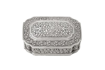 Lot 142 - A late 19th / early 20th century Ceylonese (Sri Lankan) unmarked silver small box, Kandy or Colombo circa 1900