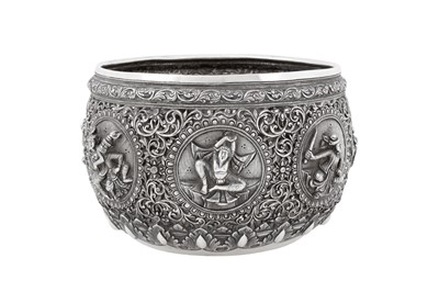 Lot 135 - A late 19th / early 20th century Burmese silver bowl, Rangoon circa 1900