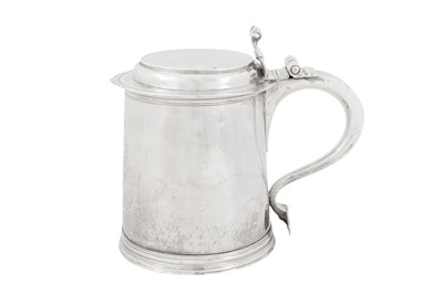 Lot 478 - Welsh interest – A William III Britannia standard silver tankard, London 1700 by John Sutton