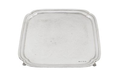 Lot 381 - A George VI sterling silver salver, Sheffield 1946 by Emile Viner