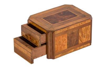 Lot 21 - AMERICAN YOSEMITE SPECIMEN WOOD BOX, CIRCA 1880-1900