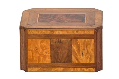 Lot 21 - AMERICAN YOSEMITE SPECIMEN WOOD BOX, CIRCA 1880-1900