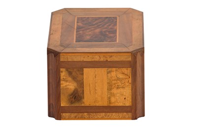 Lot 21 - AMERICAN YOSEMITE SPECIMEN WOOD BOX, CIRCA 1880-1900