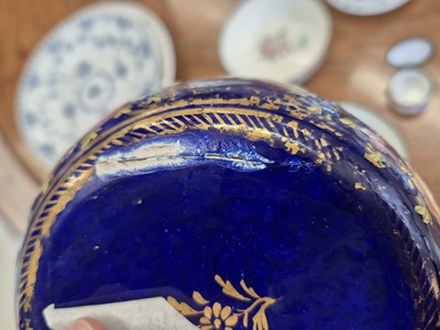 Lot 115 - A group of three George III Bilston or South Staffordshire enamel bowls