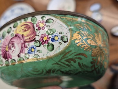 Lot 115 - A group of three George III Bilston or South Staffordshire enamel bowls