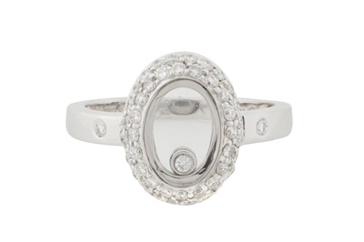 Lot 107 - A DIAMOND RING