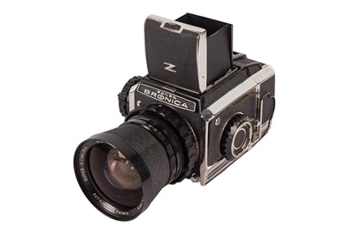 Lot 141 - A Zenza Bronica S2A Medium Format SLR Camera Outfit