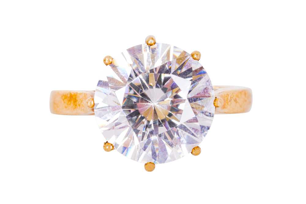 Lot 45 - A SINGLE-STONE DIAMOND IMITATION RING, CIRCA