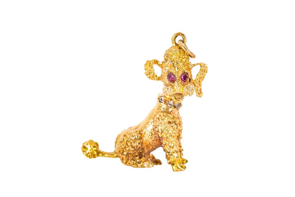 Lot 58 - A POODLE PENDANT