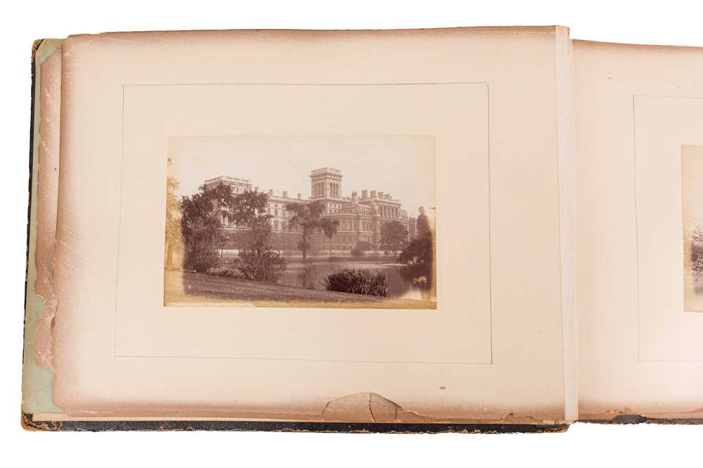 Lot 124 - LONDON - ALBUM OF VIEWS, 1880s -1890s