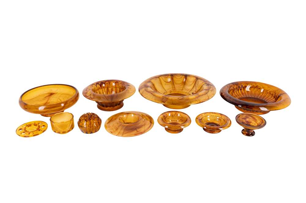 Lot 192 - A LARGE COLLECTION OF ART DECO CLOUD GLASS