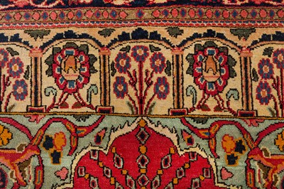 Lot 47 - A FINE KASHAN PRAYER RUG, CENTRAL PERSIA