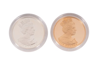 Lot 179 - ELIZABETH II - FIVE POUNDS 'HER MAJESTY THE QUEEN, GOLDEN JUBILEE', 2005 GOLD COIN