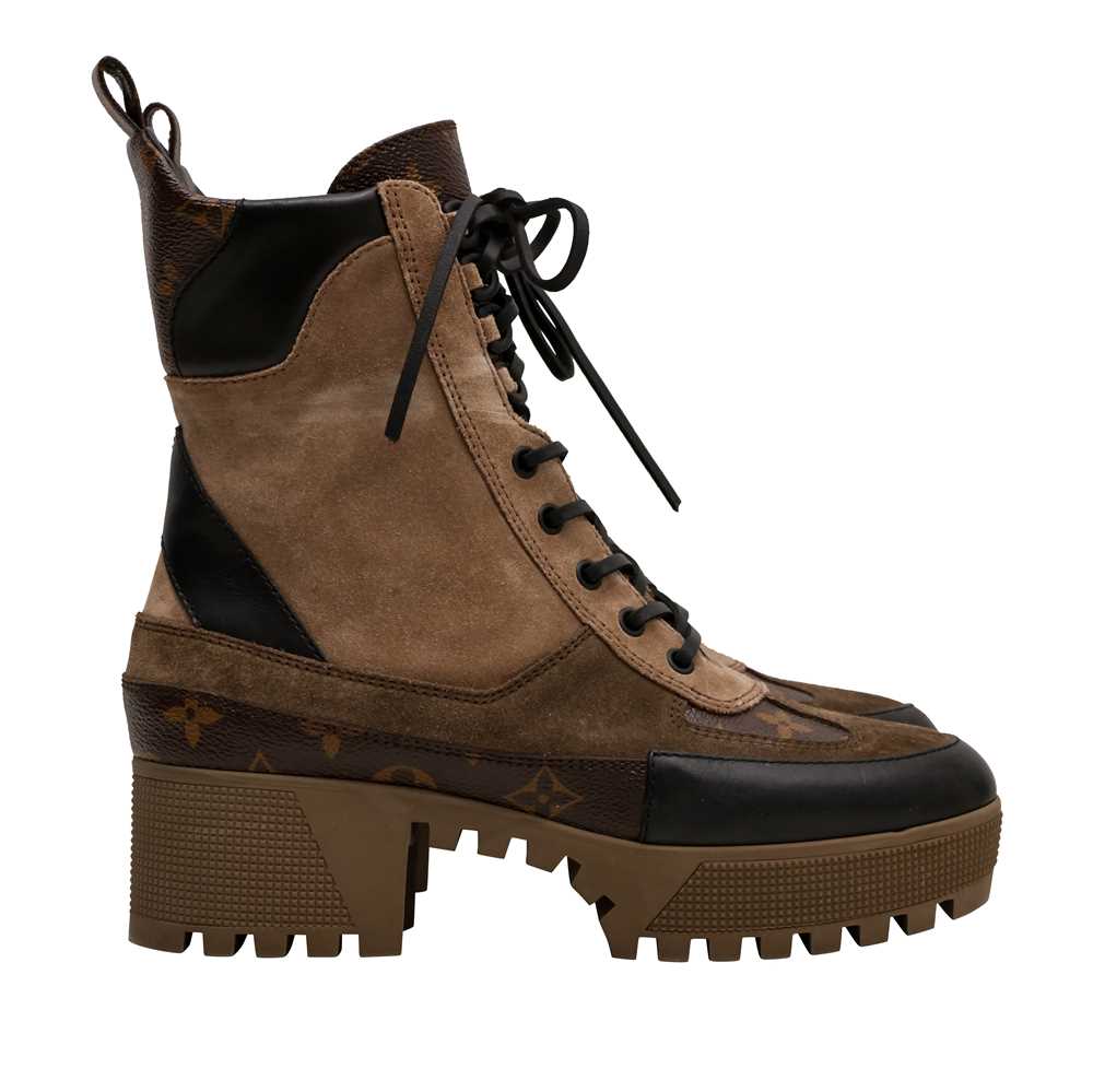 Lot 98 - Louis Vuitton Khaki Laureate Desert Boot - Size 39