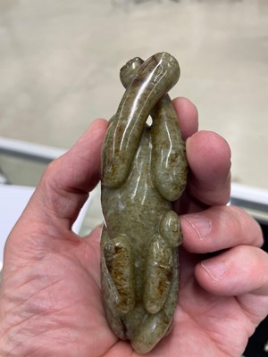 Lot 126 - A GROUP OF SEVEN CHINESE 'ANIMAL AND FRUITS' JADE CARVINGS