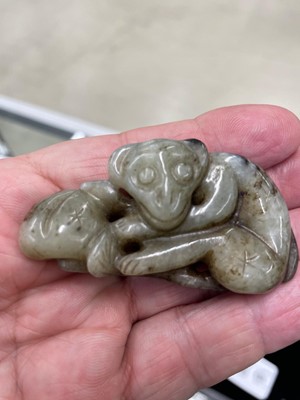 Lot 126 - A GROUP OF SEVEN CHINESE 'ANIMAL AND FRUITS' JADE CARVINGS
