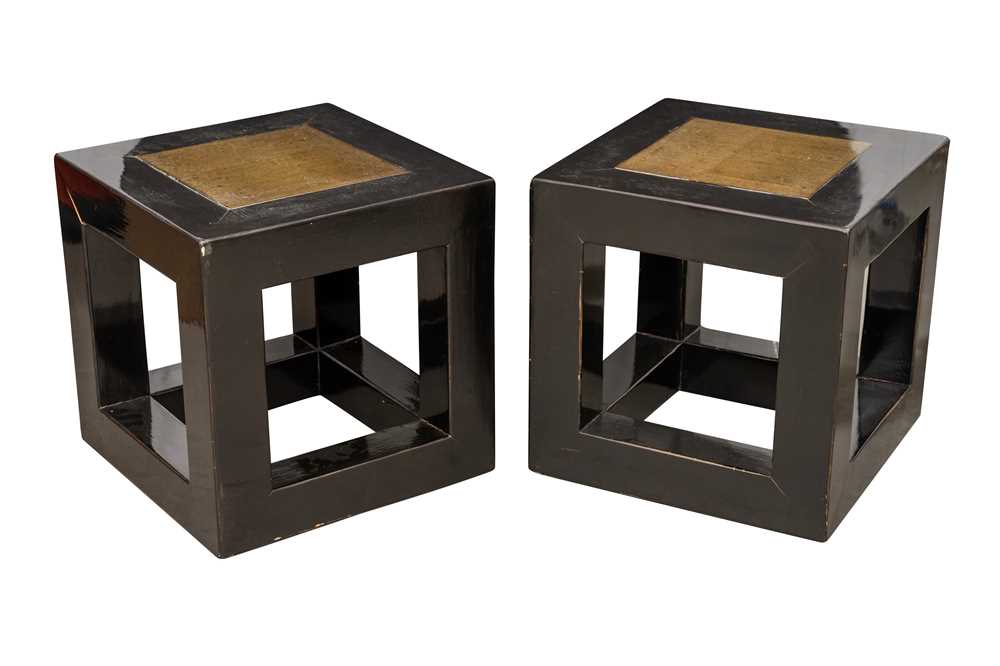 Lot 85 - A PAIR OF CHINESE BLACK LACQUER MARBLE-INSET SIDE TABLES