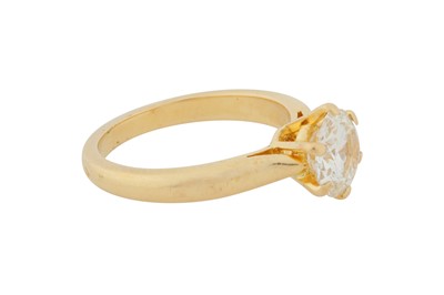 Lot 168 - A SINGLE-STONE DIAMOND RING