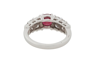 Lot 112 - A RUBY AND DIAMOND RING, CIRCA 2016