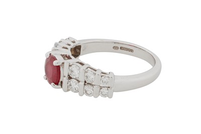 Lot 112 - A RUBY AND DIAMOND RING, CIRCA 2016
