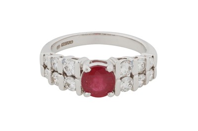 Lot 112 - A RUBY AND DIAMOND RING, CIRCA 1941