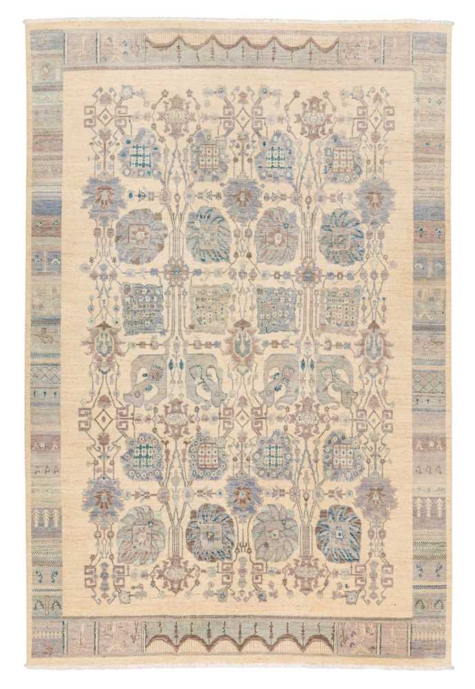 Lot 19 - A FINE CARPET OF SHAH ABBAS DESIGN