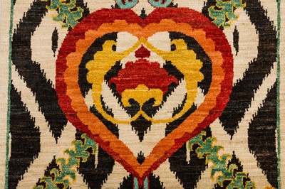 Lot 50 - A FINE ARTS & CRAFTS DESIGN RUNNER