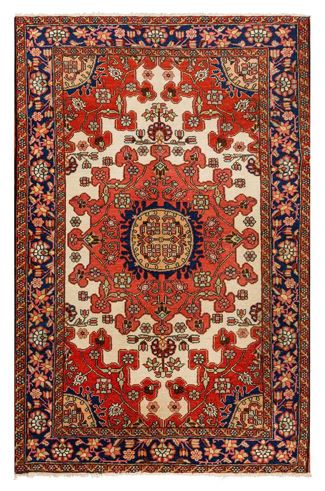 Lot 34 - A FINE ANTIQUE TAFRESH RUG, WEST PERSIA