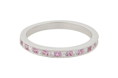 Lot 111 - A PINK SAPPHIRE AND DIAMOND HALF ETERNITY RING