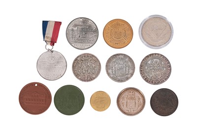 Lot 184 - A GROUP OF TWELVE ASSORTED COINS AND MEDALS