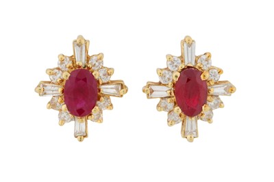 Lot 206 - A PAIR OF RUBY AND DIAMOND STUD EARRINGS