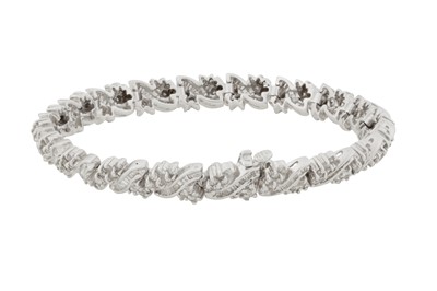 Lot 145 - A DIAMOND BRACELET