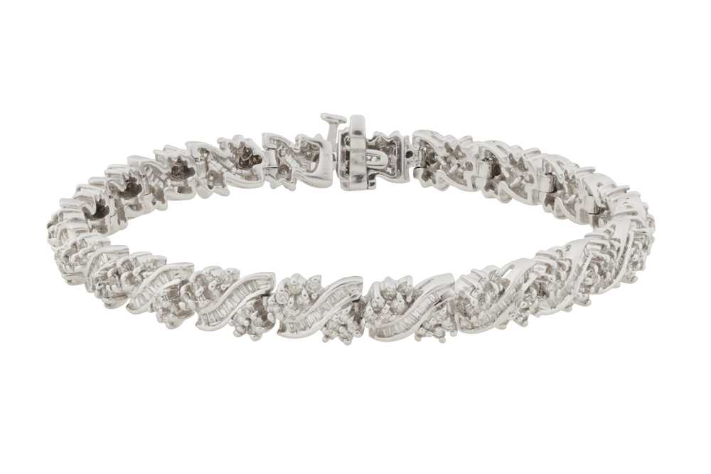 Lot 145 - A DIAMOND BRACELET