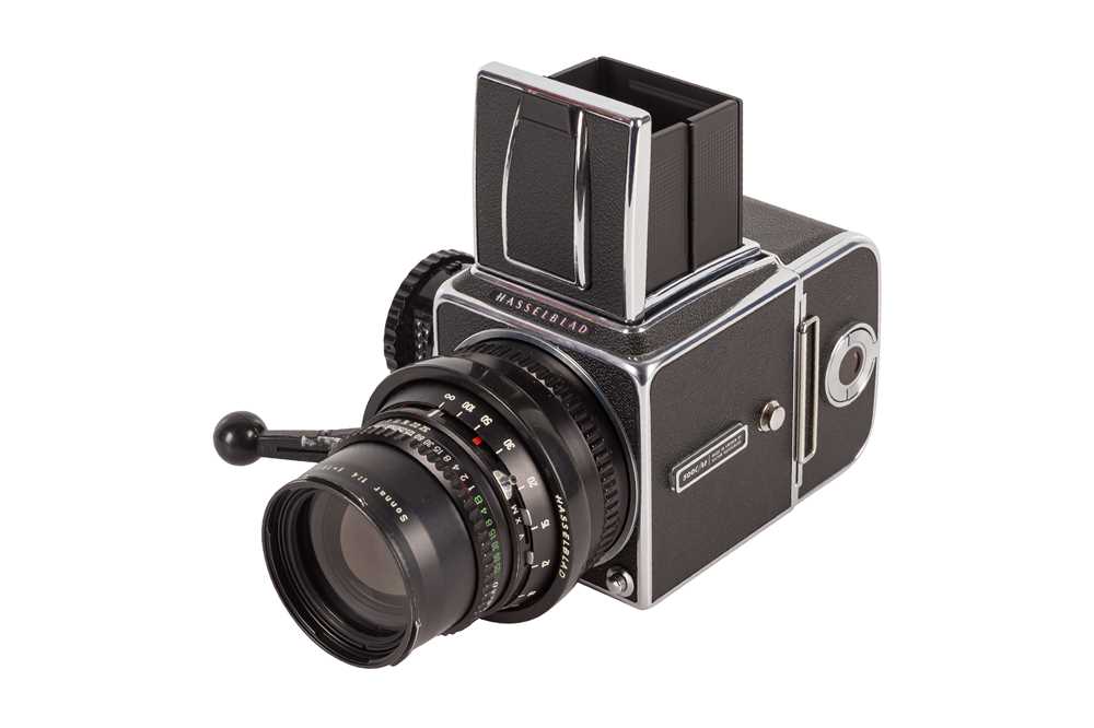 Lot 182 - A Hasselblad 500 C/M Medium Format SLR Camera