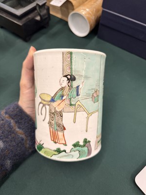 Lot 499 - A Chinese famille-verte 'figural' brush pot, bitong, 19th - 20th century