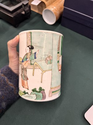 Lot 499 - A Chinese famille-verte 'figural' brush pot, bitong, 19th - 20th century