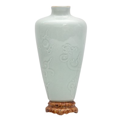 Lot 511 - A Chinese celadon glazed and faux-bois 'chilong' wall vase, 19th/20th century