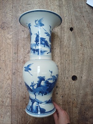 Lot 38 - A CHINESE BLUE AND WHITE 'DEER AND CRANES' PHOENIX-TAIL VASE