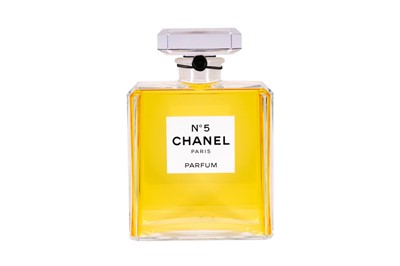 Lot 26 - Chanel No 5 Parfum Acrylic Factice Bottle