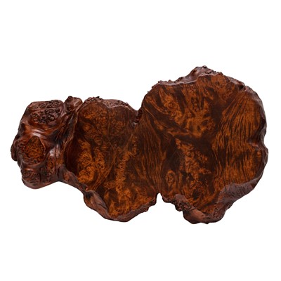 Lot 30 - A Japanese polished burl wood presentation stand, Meiji-Showa era